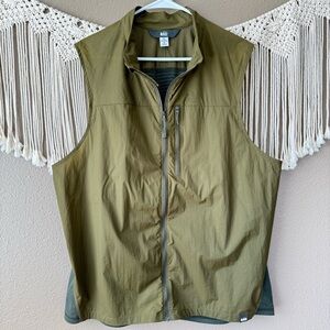 REI Coop Mens Army Green thermal Lightweight Wind Breaker Zip Up Vest XL EUC A